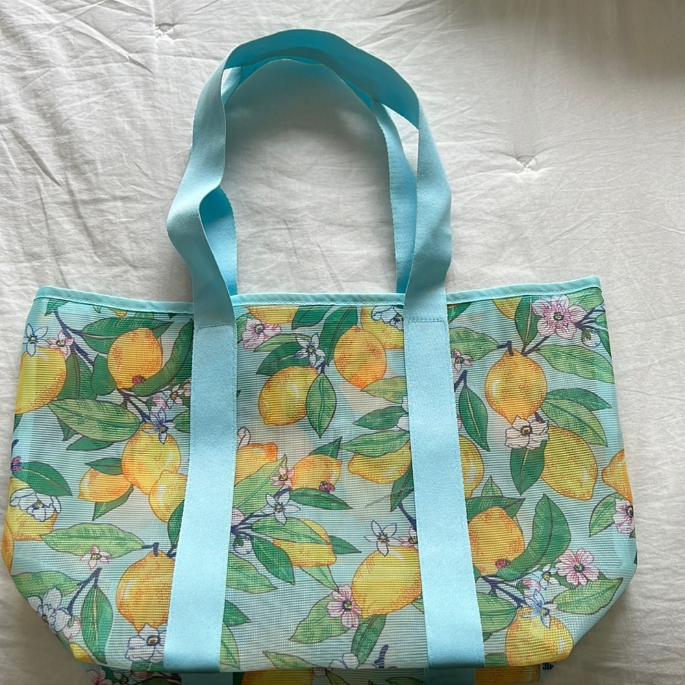 Vera Bradley Mesh Summer Tote